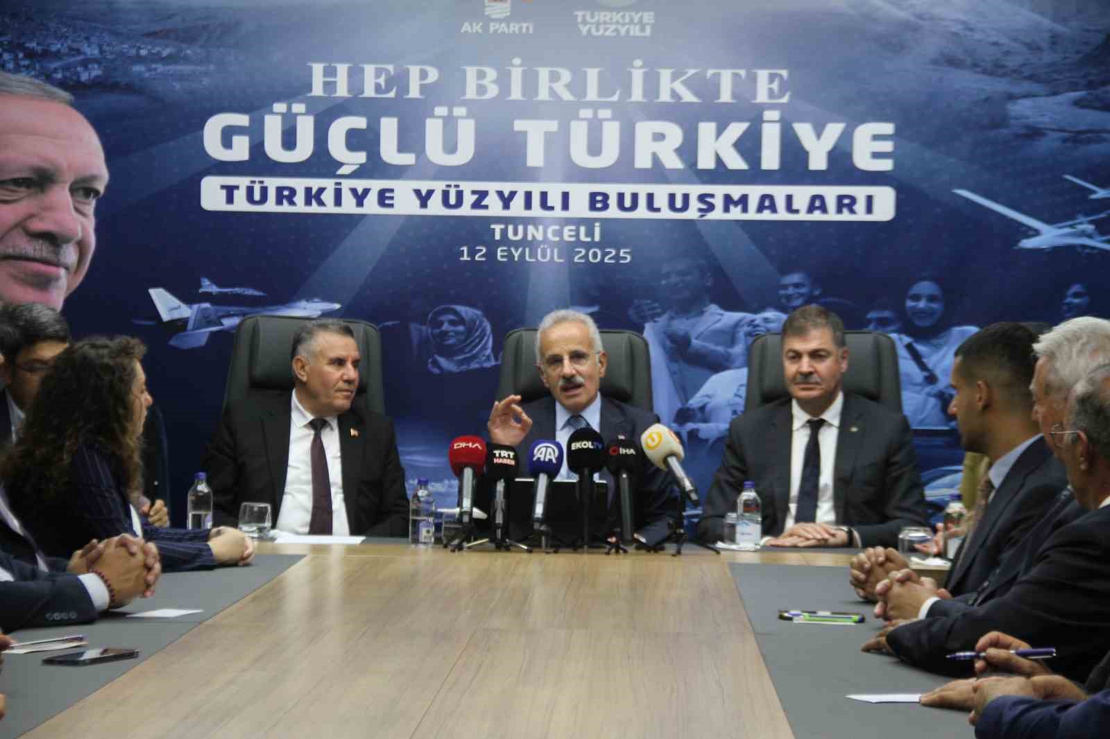 Bakan Uraloğlu: "Bir zamanlar girilmez denilen dağlarda artık milli yatırımlarımız y&uuml;kseliyor"
