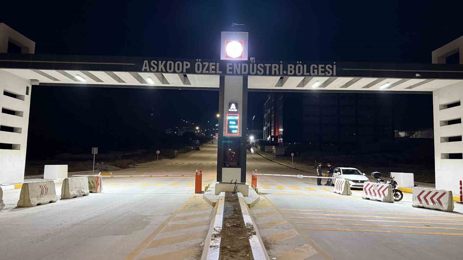 Arnavutköy’de korkutan yangın