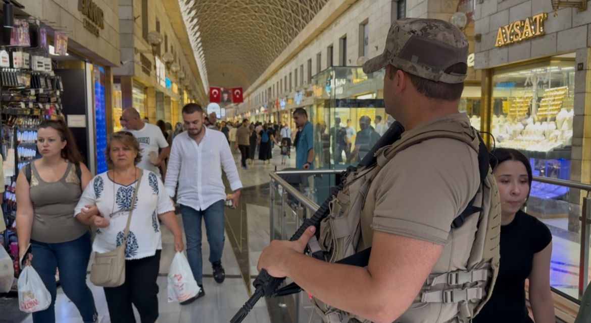 Tarihi çarşı özel harekata emanet