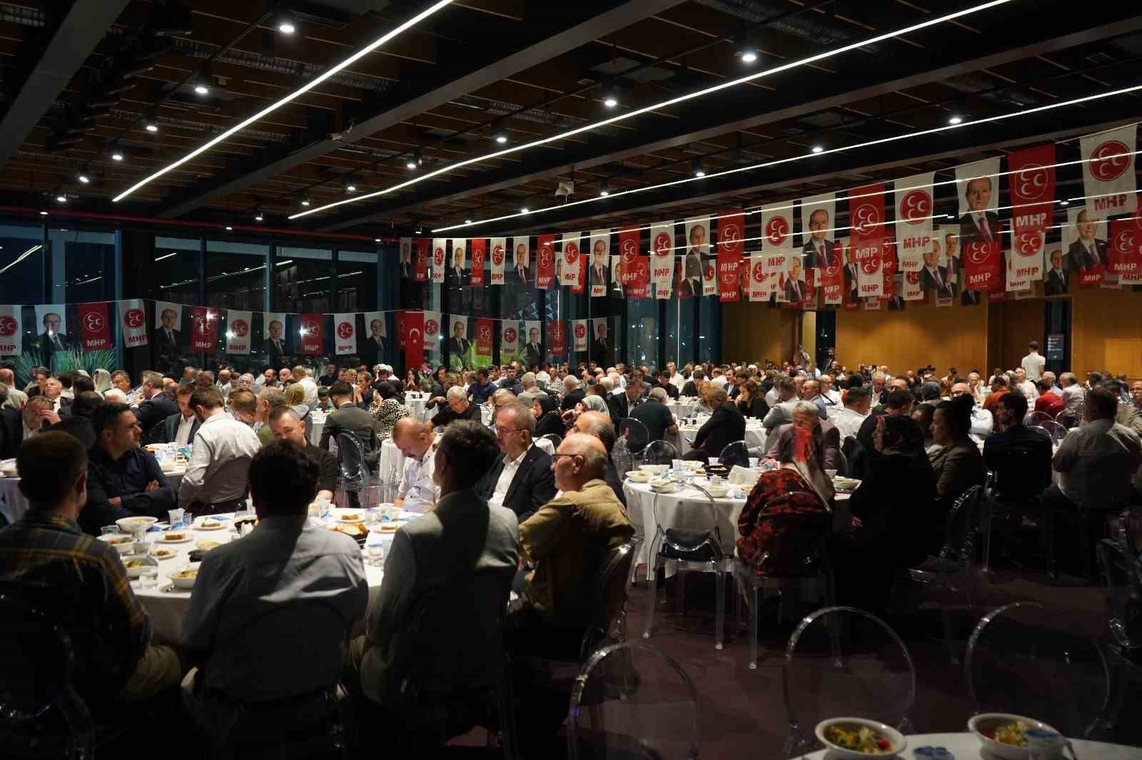 Mucur: "&Uuml;lk&uuml;c&uuml;ler kaybetmedi, &ccedil;&uuml;nk&uuml; biz buradayız"
