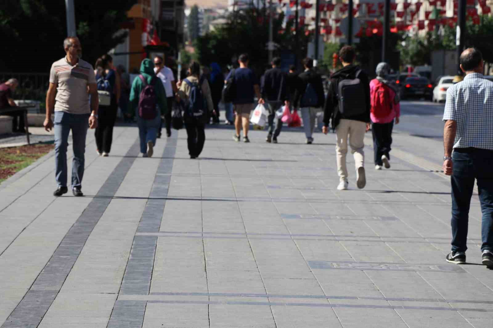 Uzmanı açıkladı: "Rutinlere dönmek adaptasyonu kolaylaştırıyor"
