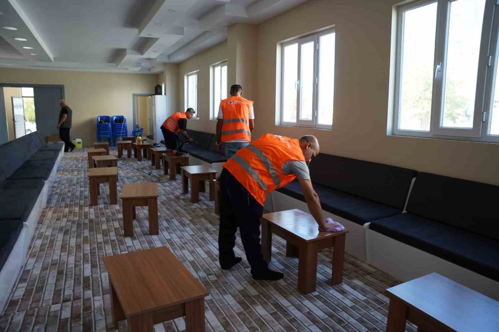 Kahta’daki taziye evlerinde kapsamlı temizlik çalışması başlatıldı