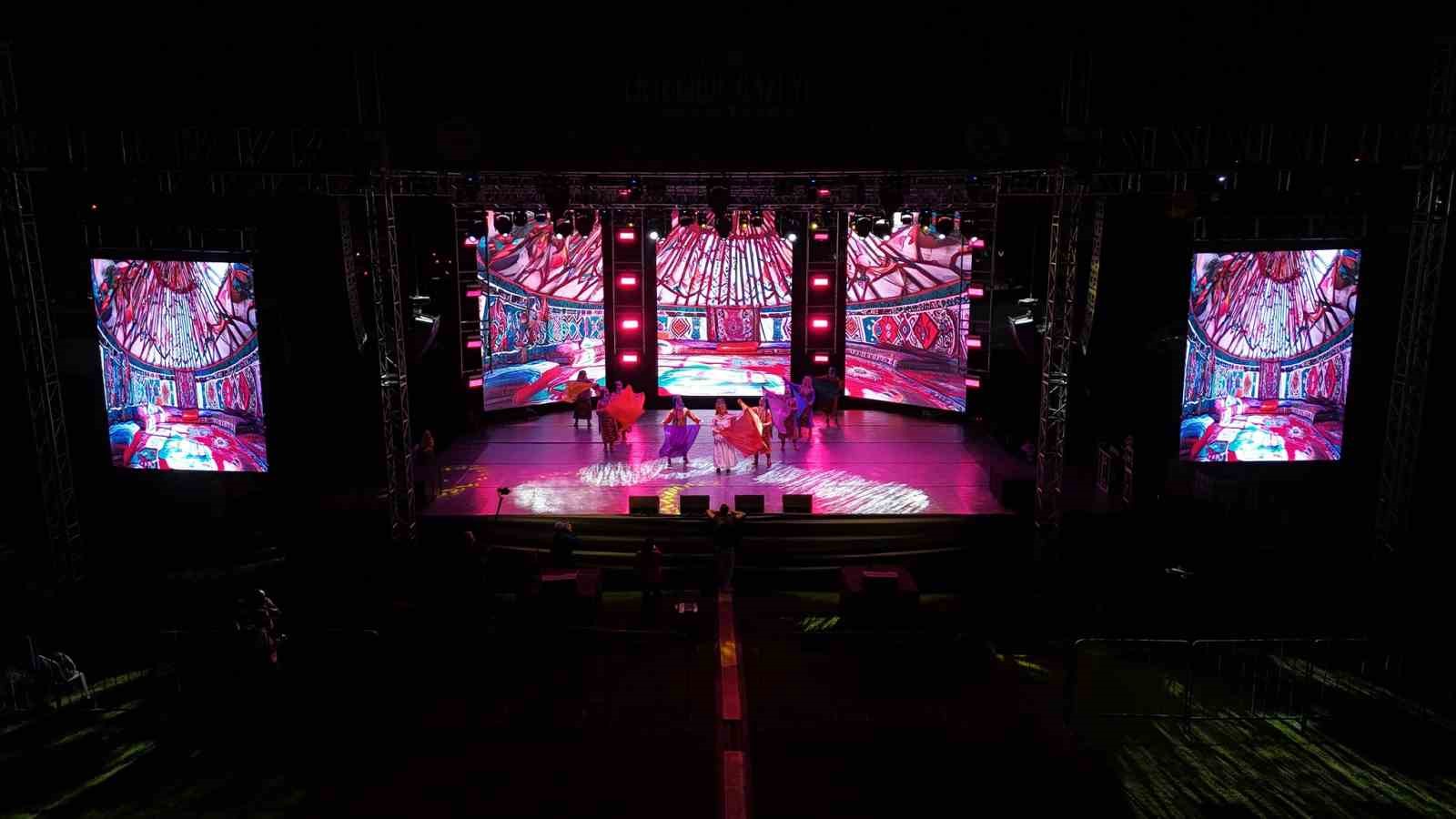 Söğüt’te Ulu Çınar gösterisi duygu dolu anlar yaşattı