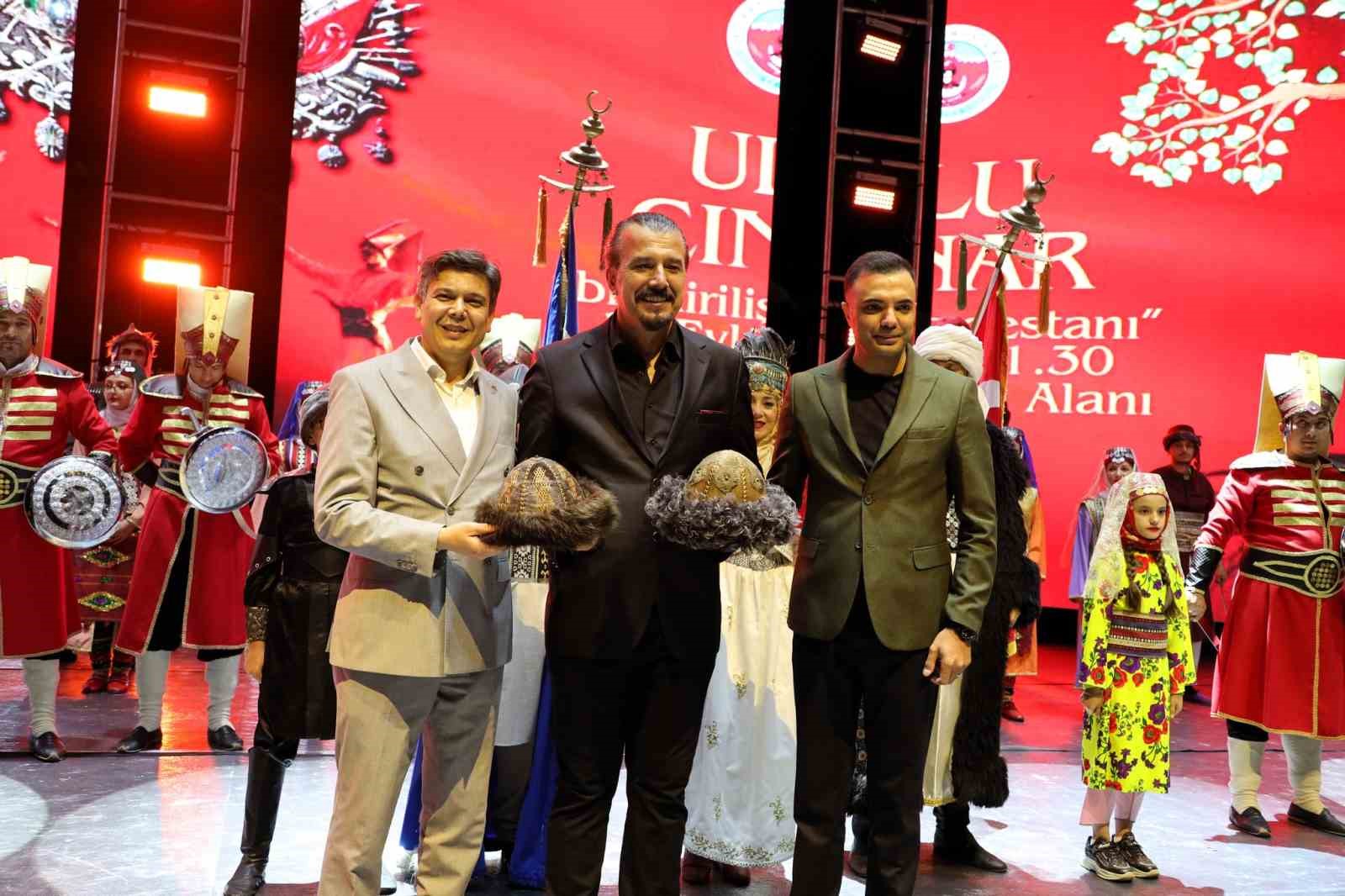 S&ouml;ğ&uuml;t&rsquo;te Ulu &Ccedil;ınar g&ouml;sterisi duygu dolu anlar yaşattı
