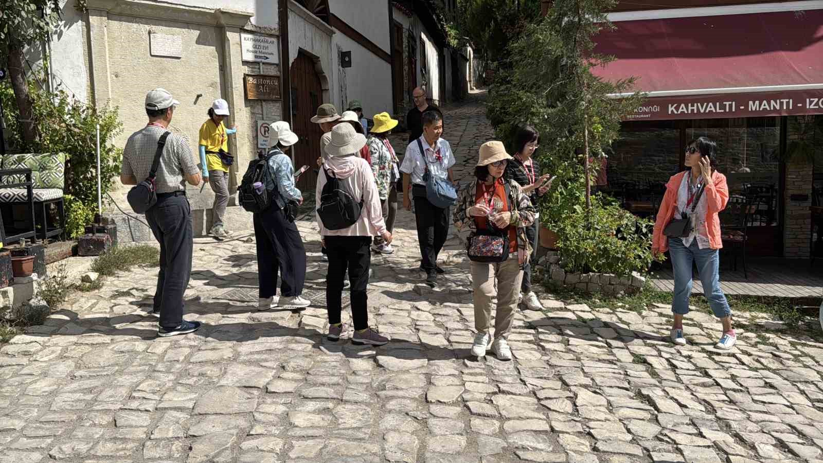 Osmanlı kenti Safranbolu&rsquo;da hafta sonu hareketliliği yaşanıyor
