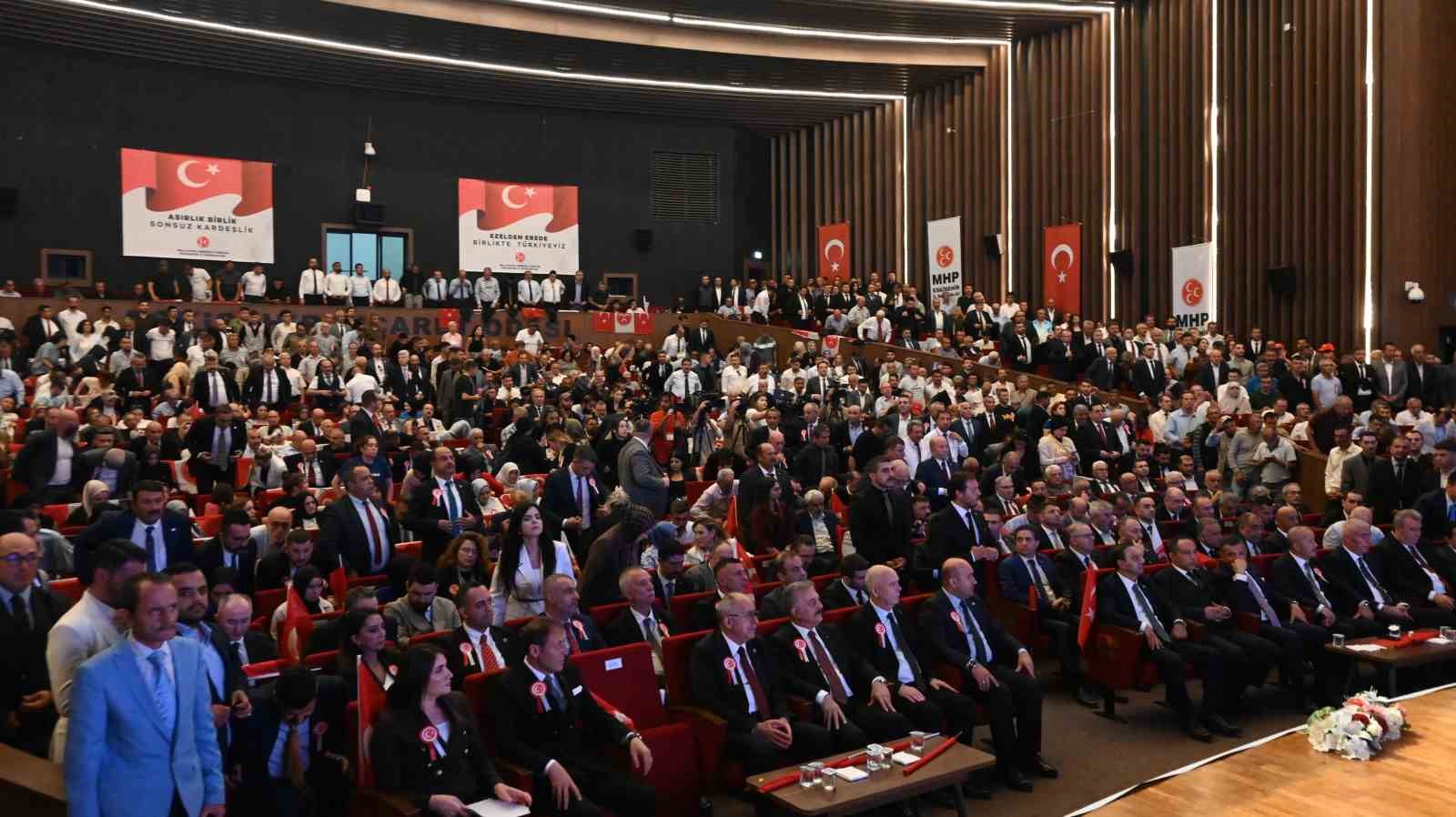 MHP Genel Sekreteri B&uuml;y&uuml;kataman: "40 yıllık ter&ouml;r belasının sonuna yaklaşılmıştır"
