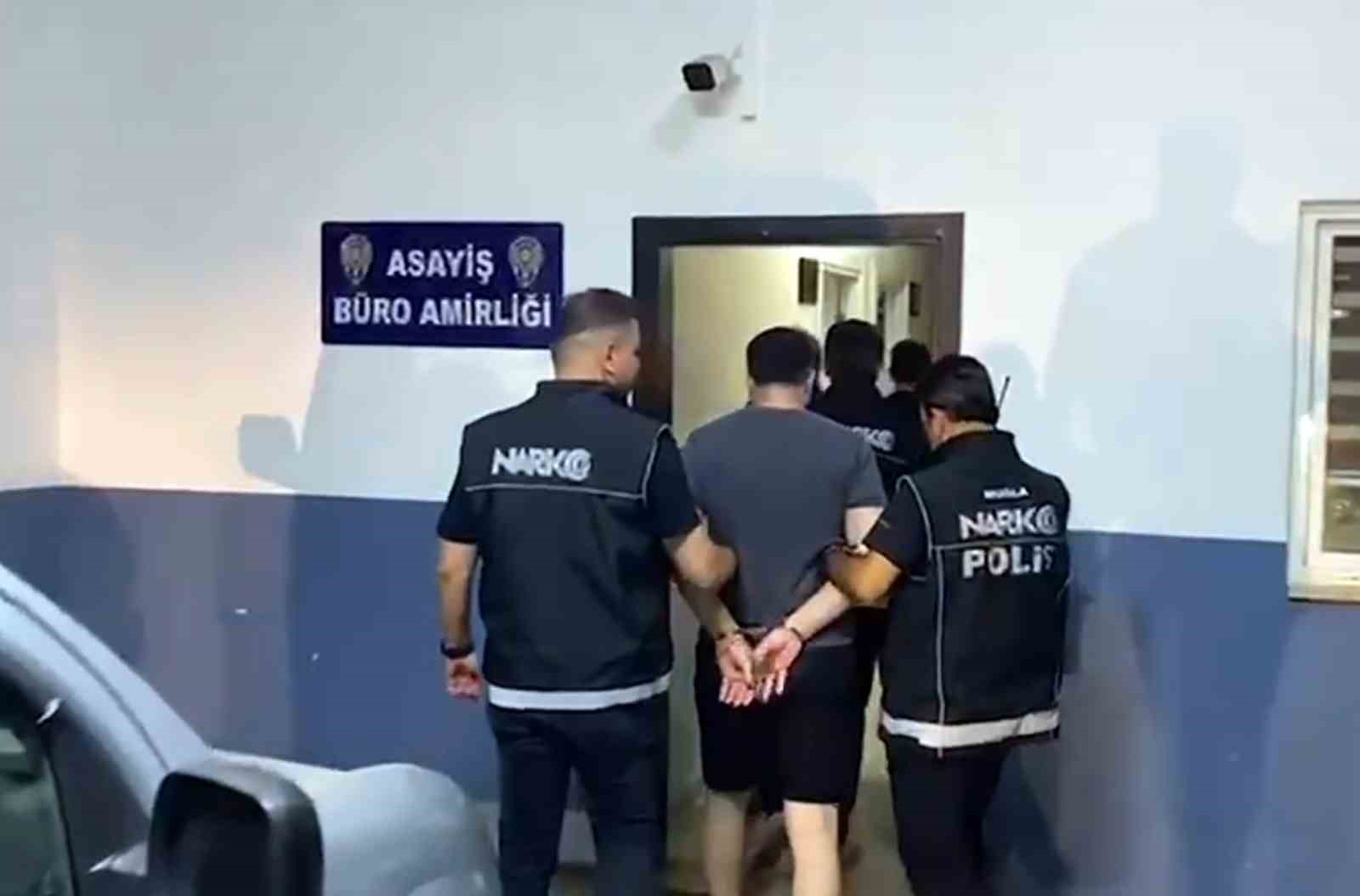 Marmaris&rsquo;teki silah operasyonuna 6 tutuklama
