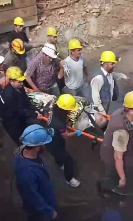 G&ouml;&ccedil;&uuml;k altındaki ikinci madenci de kurtarıldı
