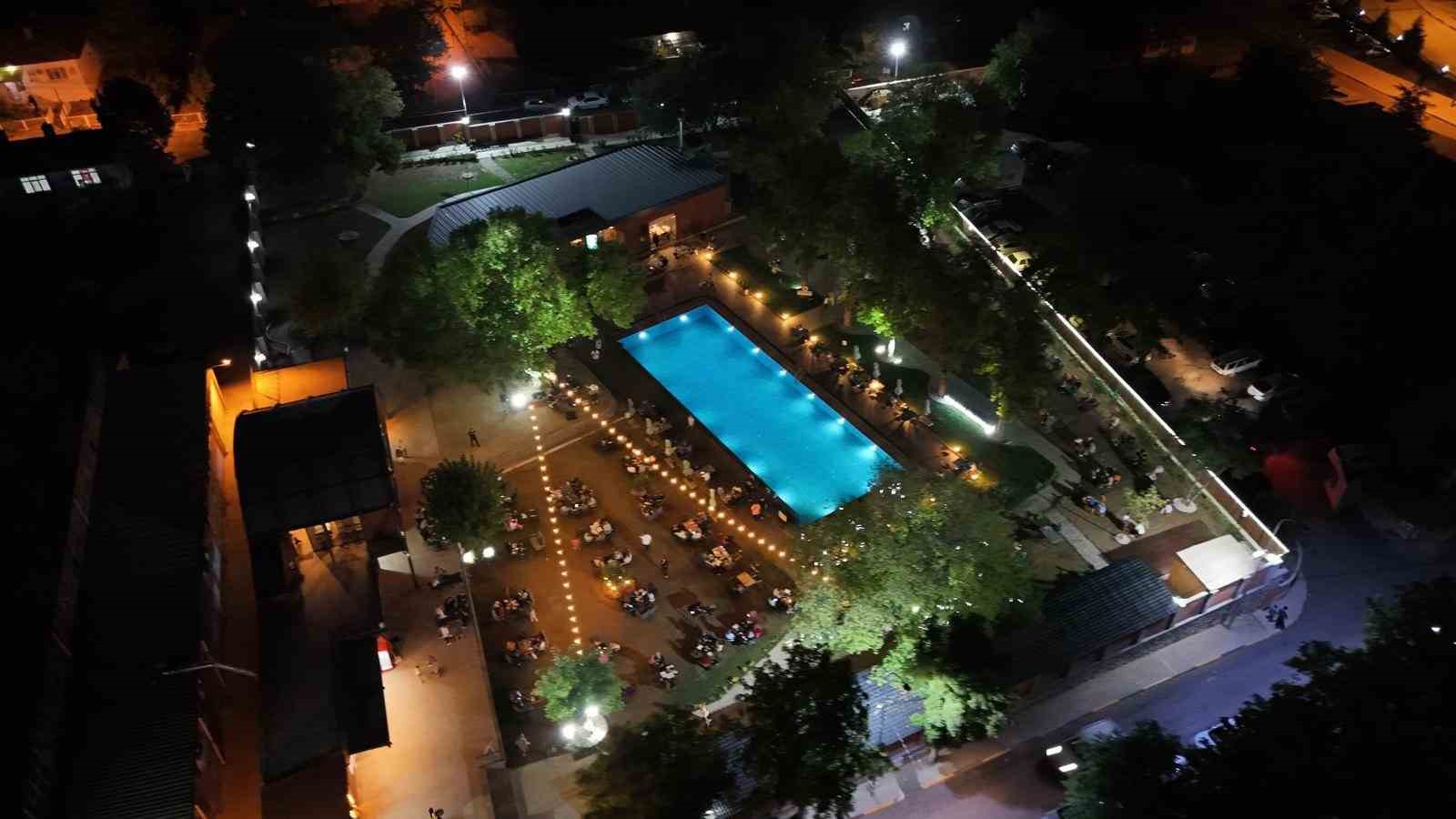 Havuzlu Bahçe Sosyal Tesisleri birinci yılını kutladı