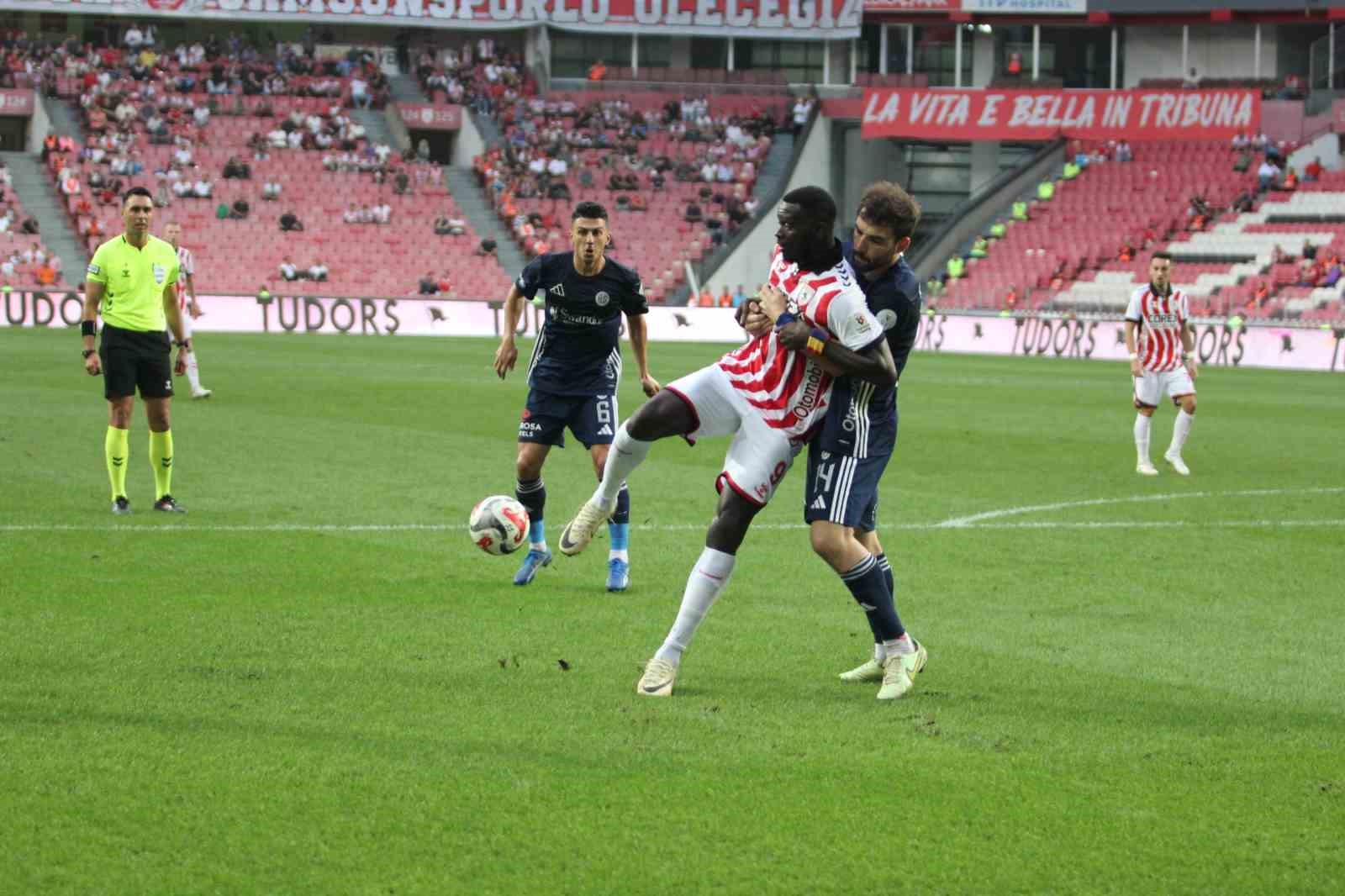 Trendyol S&uuml;per Lig: Samsunspor: 1 - Antalyaspor: 2 (Ma&ccedil; sonucu)

