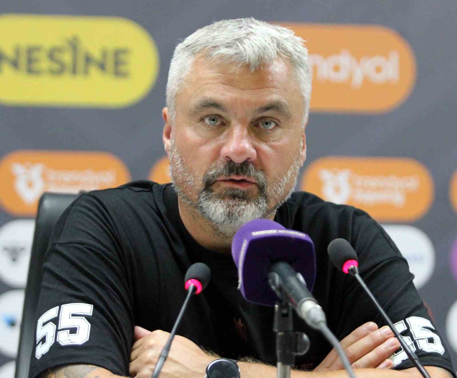 Thomas Reis: "Son paslar ve ortalar bu kadar berbat olursa gol atmak mümkün olmuyor"