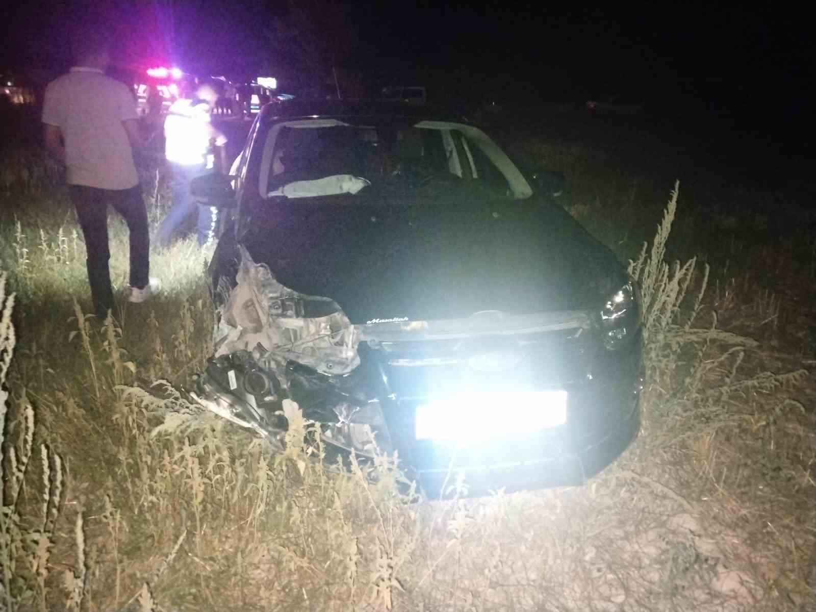 Düğün konvoyundaki kaza ucuz atlatıldı