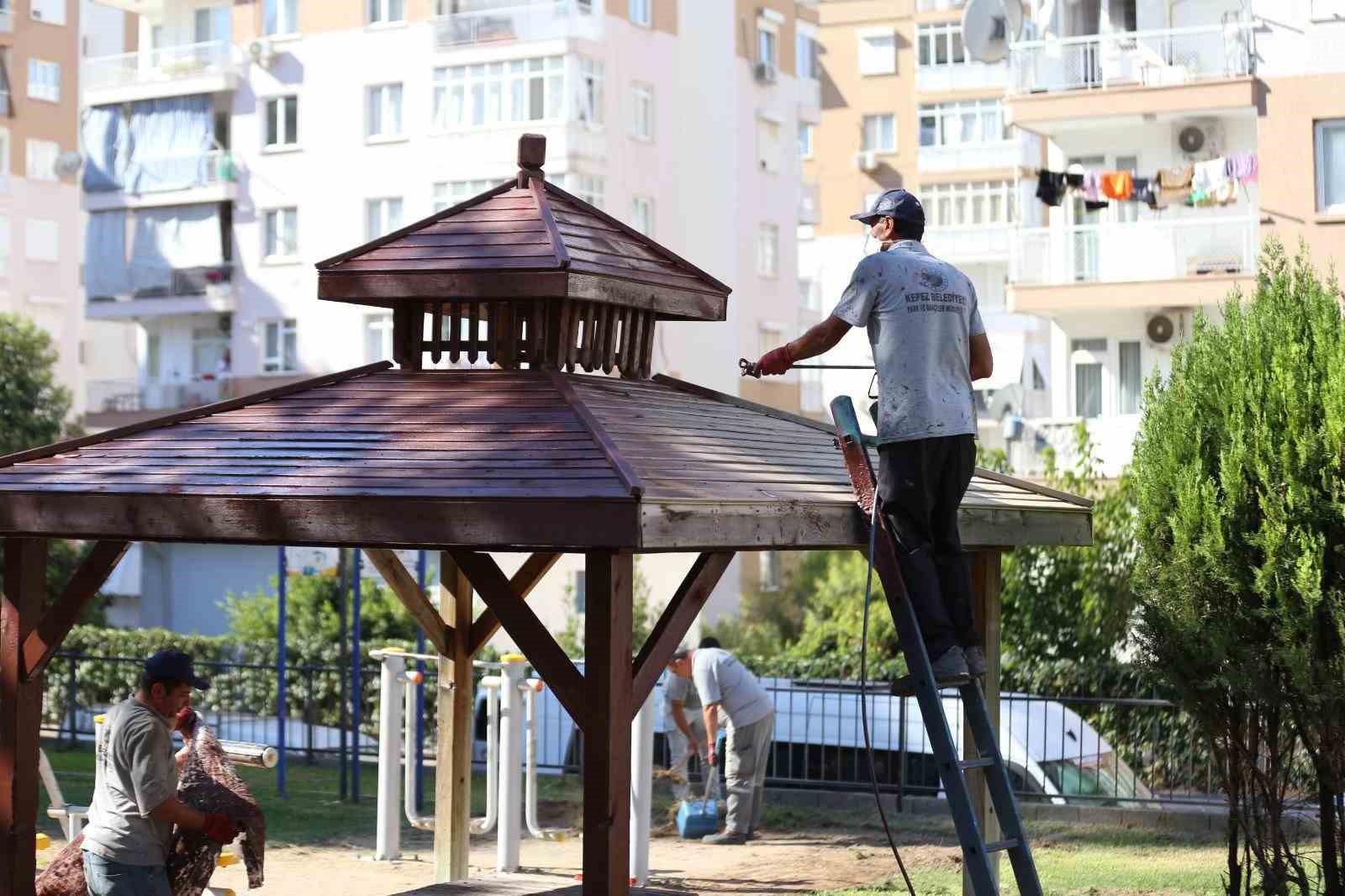 Kepez Belediyesi Esentepe’de yaptığı yenileme çalışmalarıyla bölgeye modern bir çehre kazandırdı