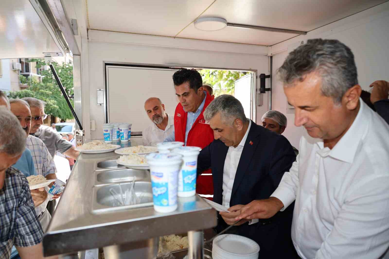 Kızılay’dan şehit polisler adına anlamlı program