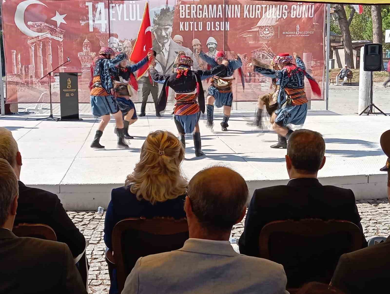 Bergama&rsquo;nın kurtuluşunun 103. yılı coşkuyla kutlandı
