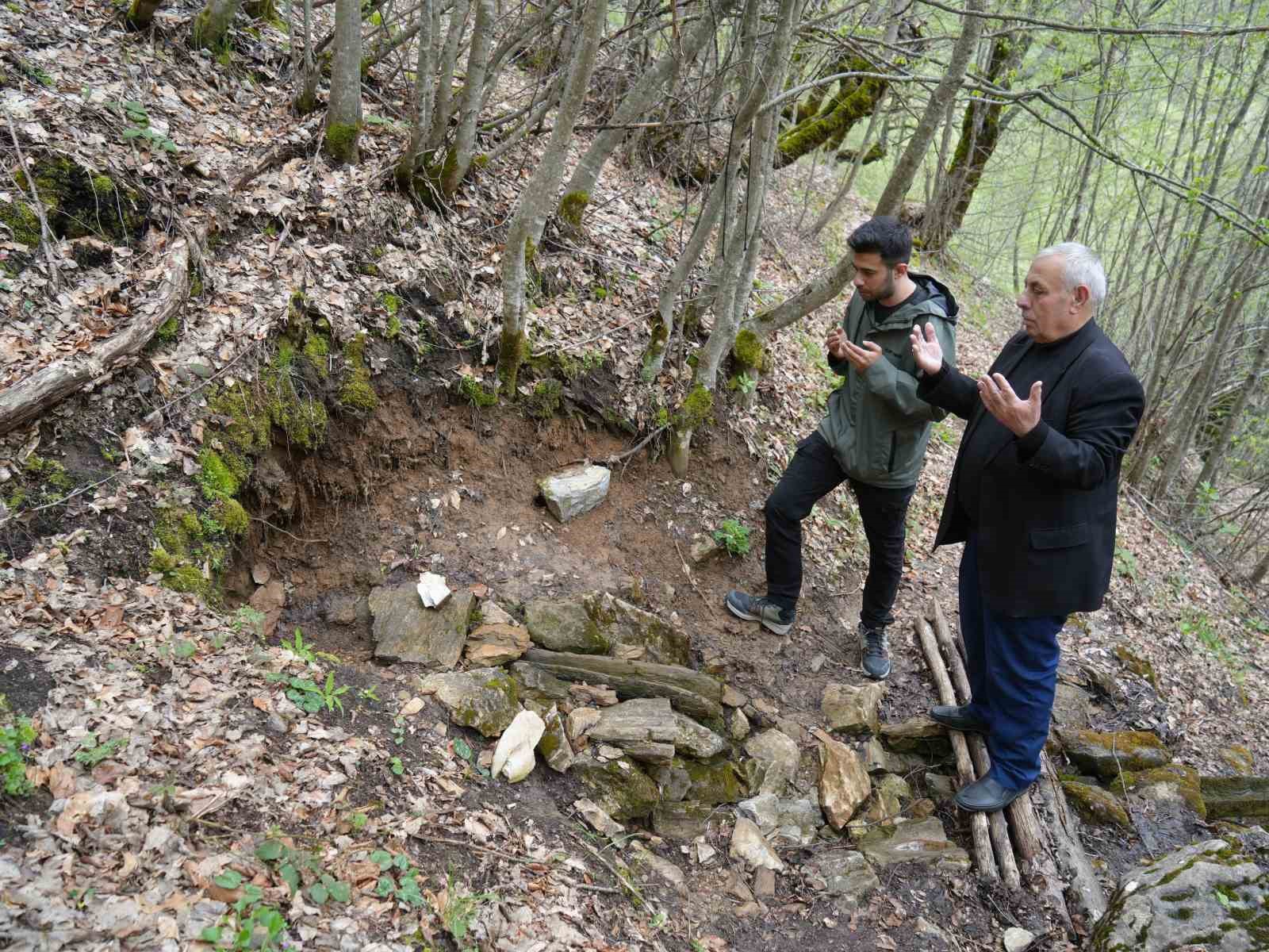 Dua edildiğinde aktığına inanılıyor: Herkes bu sudan şifa arıyor