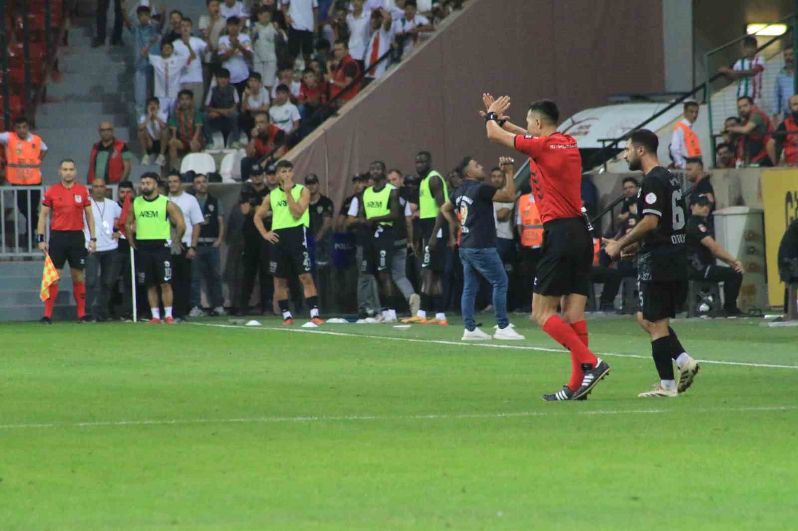 Trendyol 1. Lig: Amed Sportif Faaliyetler: 2 - Pendikspor: 1
