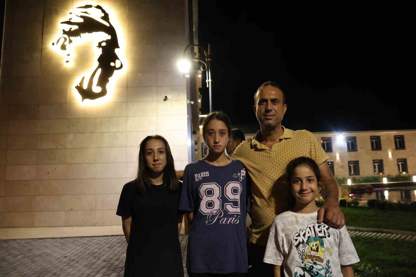 Kozan’da 12 dev adam heyecanı