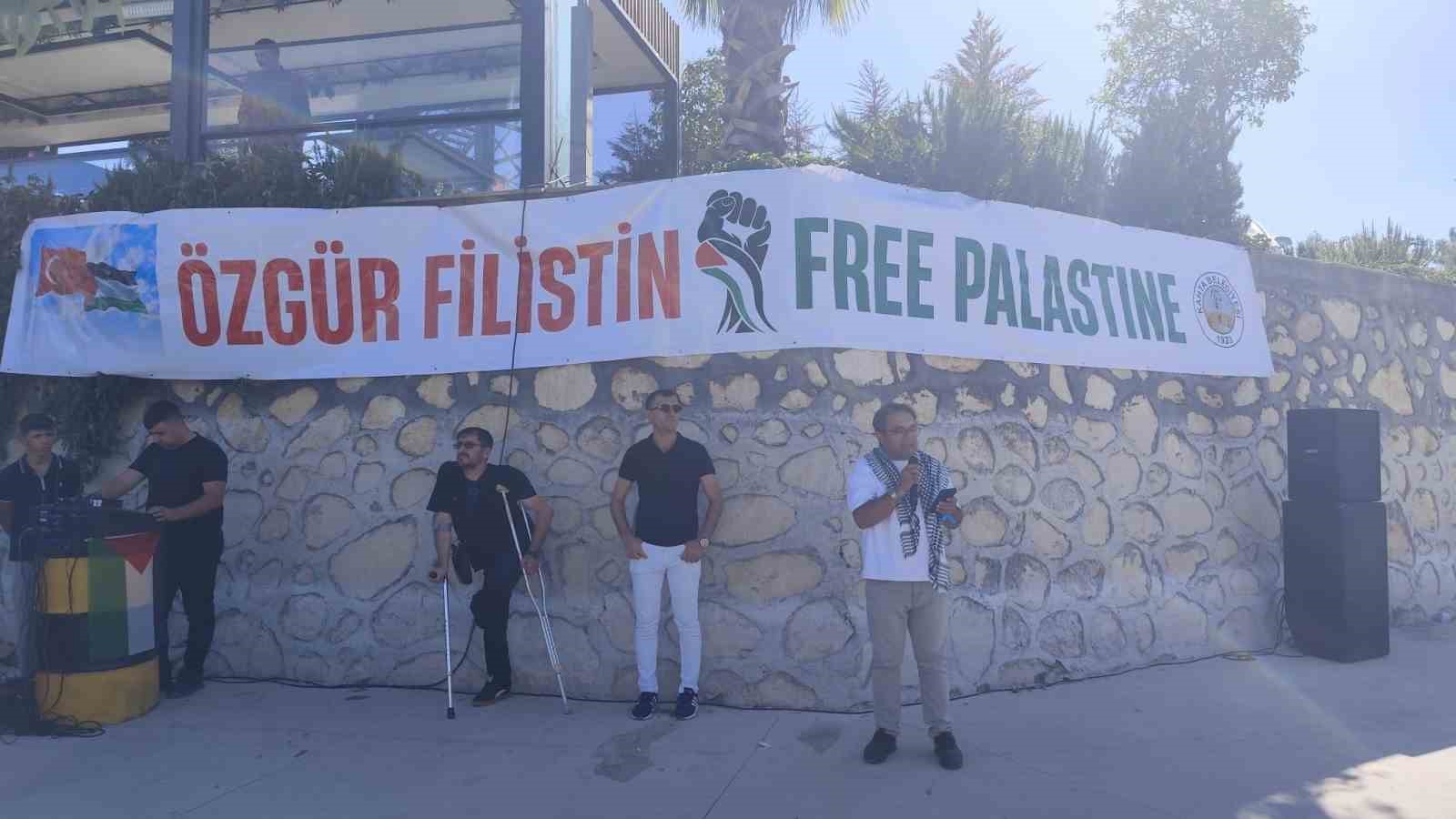 Adıyaman’da teknelerle ’Global Sumud Filosu’na destek