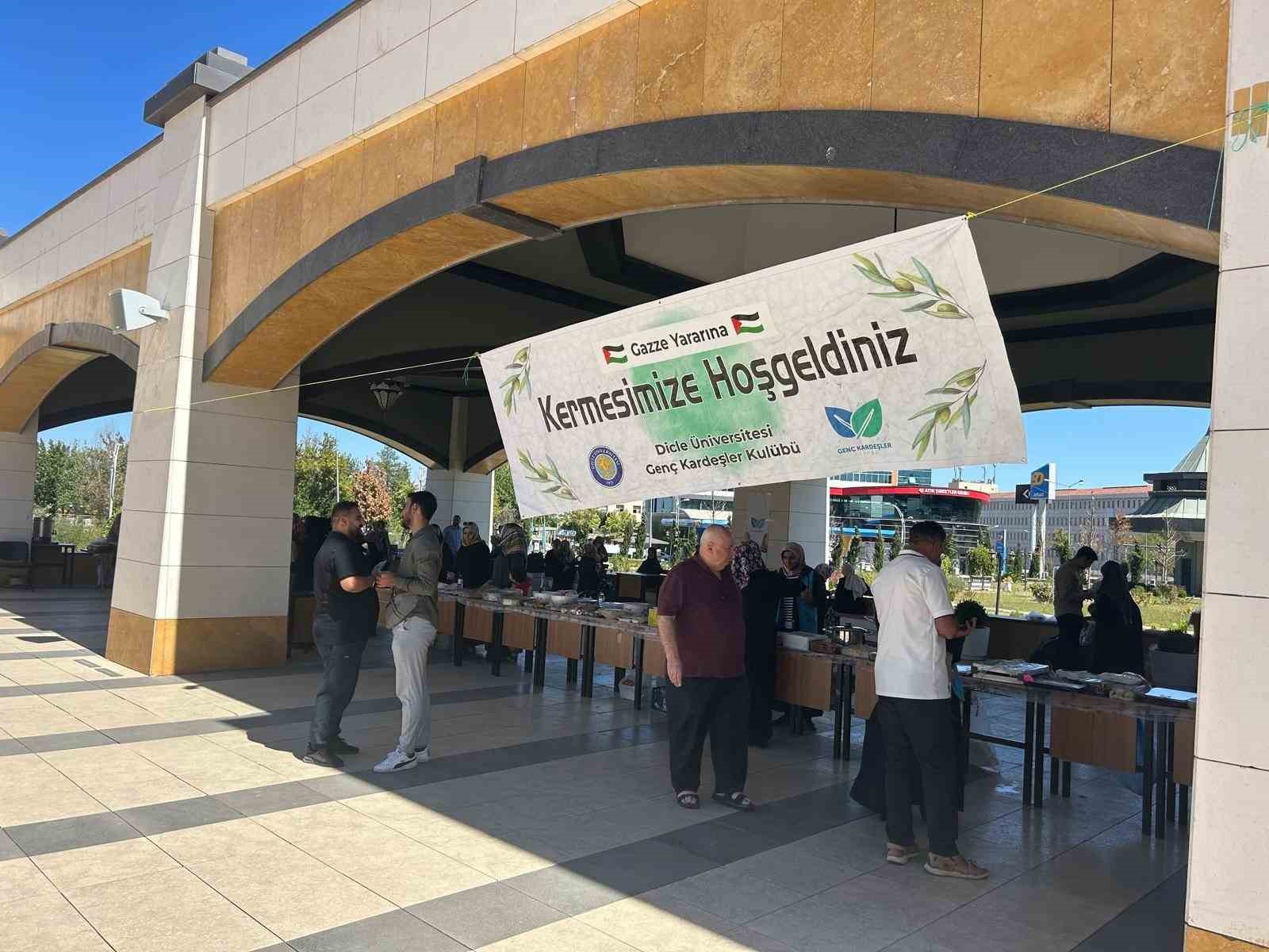 Diyarbakır&rsquo;da Gazze i&ccedil;in yardım kampanyası
