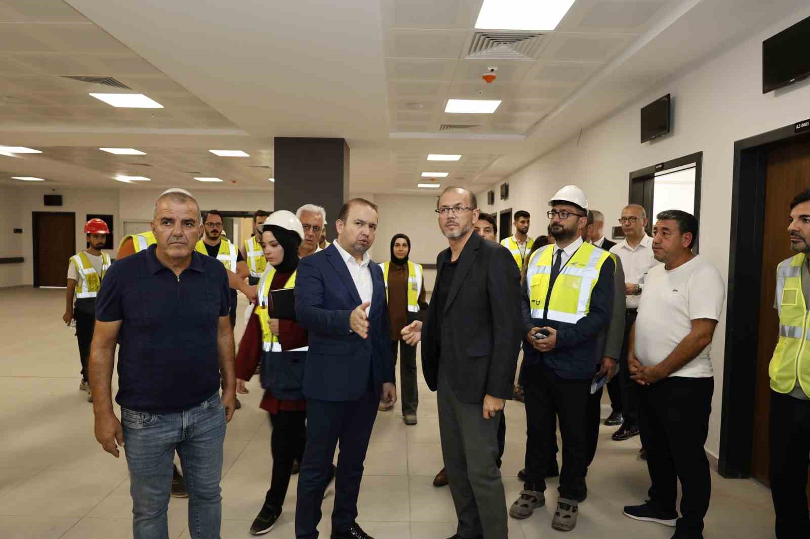 Sağlık Bakan Yardımcısı Prof. Dr. Okumuş, Aydın Şehir Hastanesi&rsquo;nde incelemelerde bulundu
