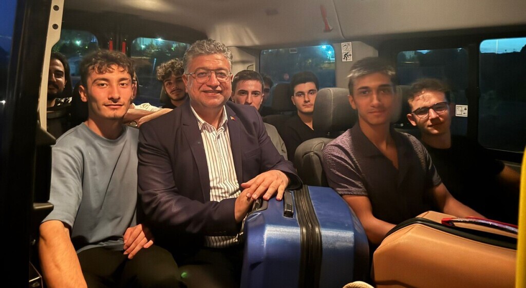 Dumlupınar Üniversitesi yeni öğrencilerini karşıladı