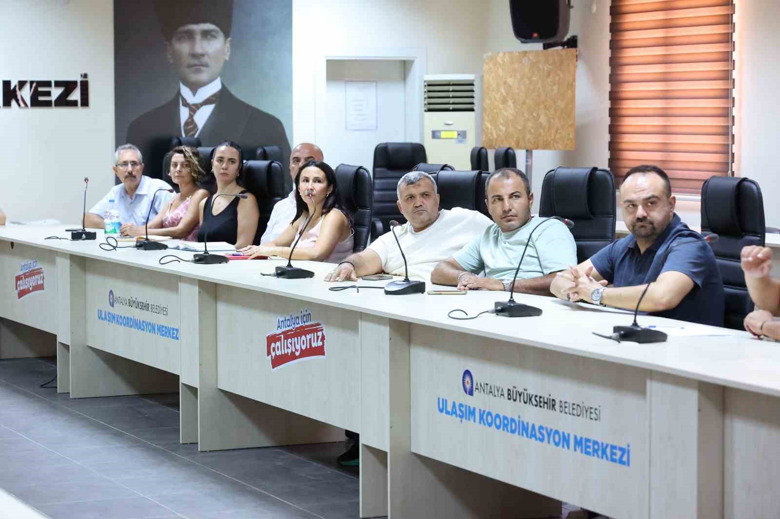 Toplu ulaşım şoförlerine engelli ve otizm farkındalığı eğitimi