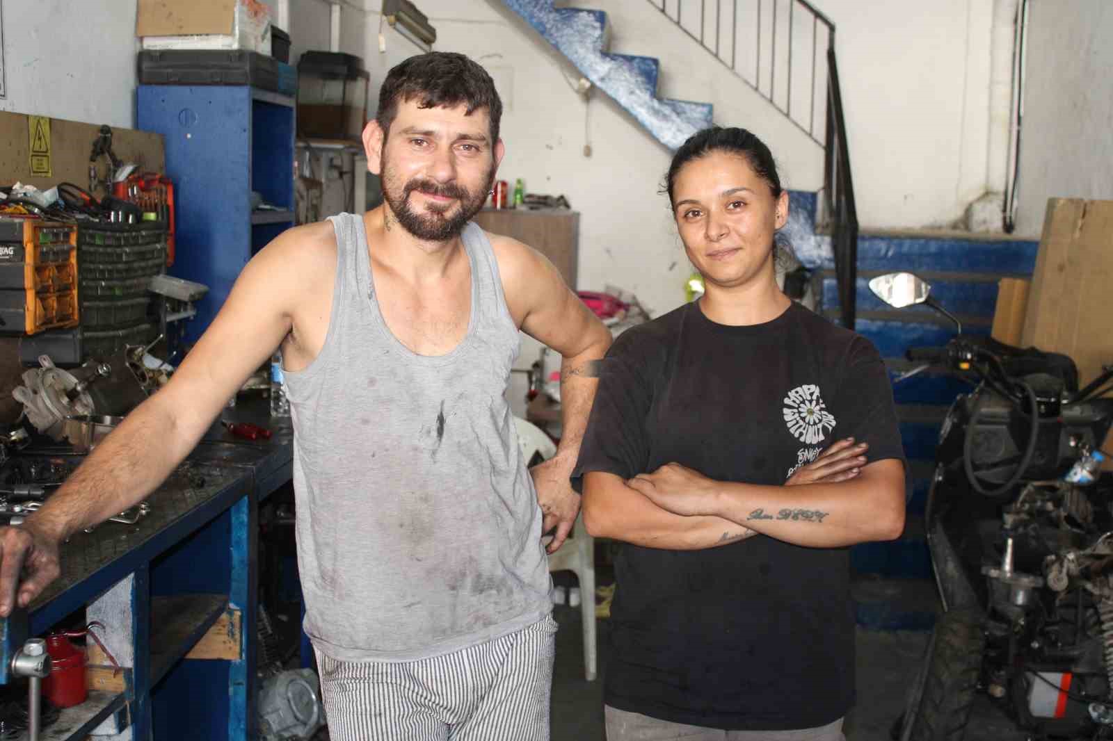 Çırak bulamayan eşine destek için başladı, motor ustası oldu
