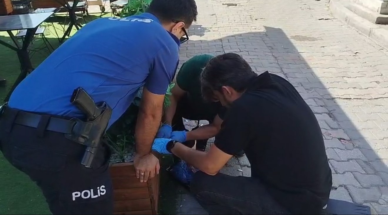 Silahlı saldırıya uğrayan şahıs yaralandı