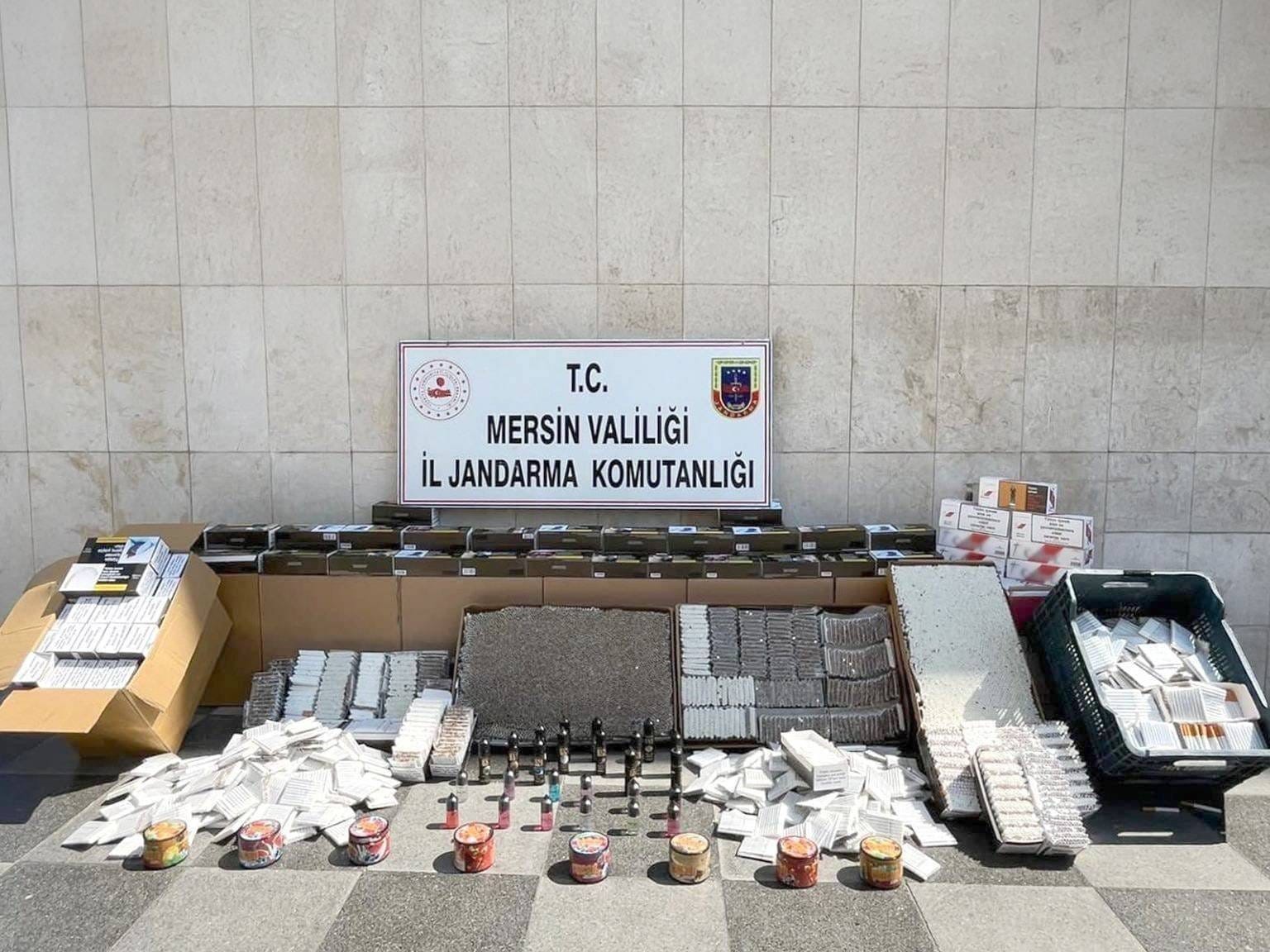 Mersin’de kaçak makaron operasyonu: 2 gözaltı