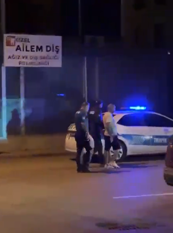 Yalova&rsquo;da Altınova Belediyesi&rsquo;nin makam aracı kaza yaptı
