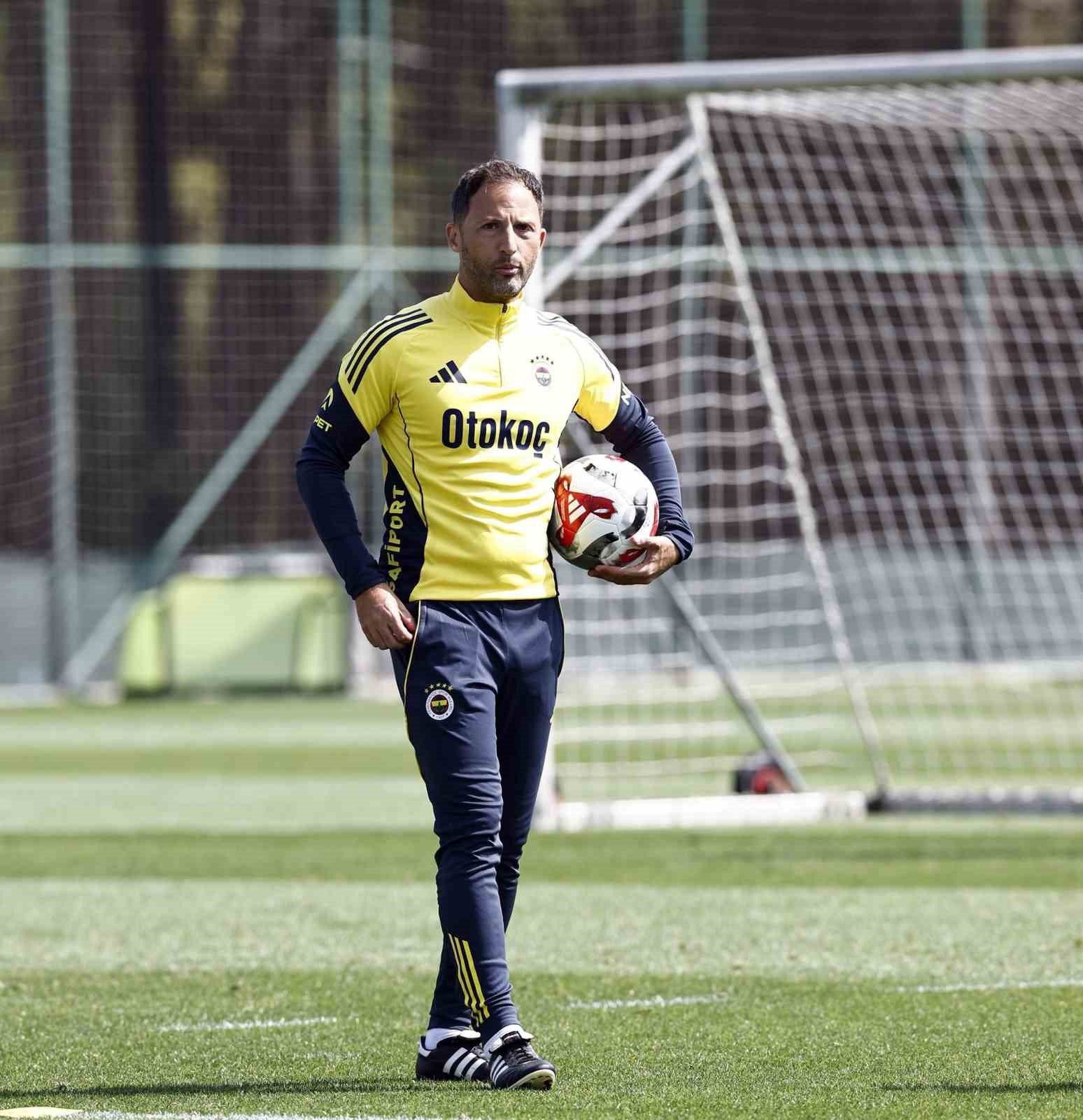 Fenerbahçe, Corendon Alanyaspor maçı hazırlıklarına başladı
