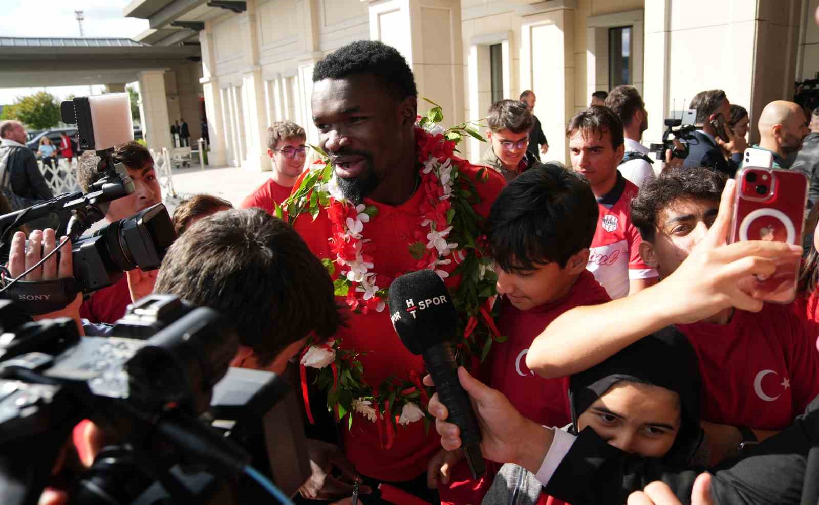 Avrupa ikincisi A Milli Erkek Basketbol Takımı, Türkiye’ye döndü
