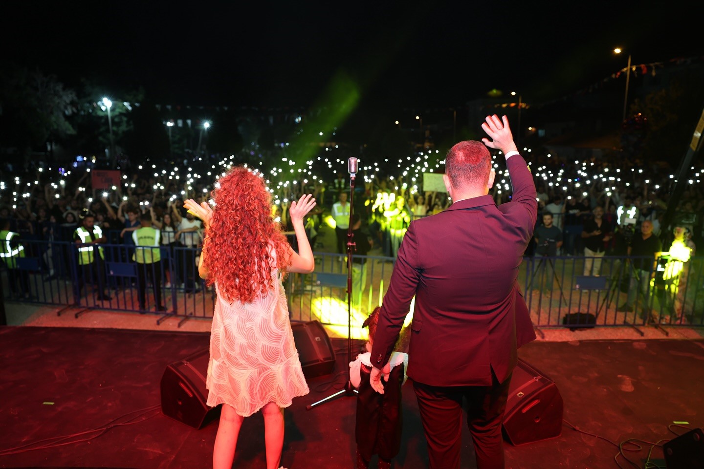 Çivril Elma Festivalinde Cem Adrian unutulmaz gece yaşattı
