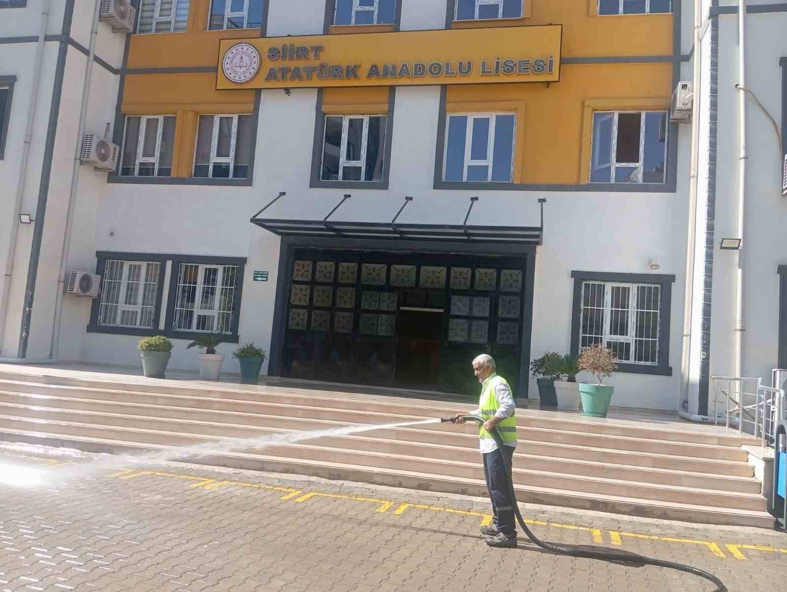 Siirt&rsquo;te okullarda temizlik ve hijyen seferberliği
