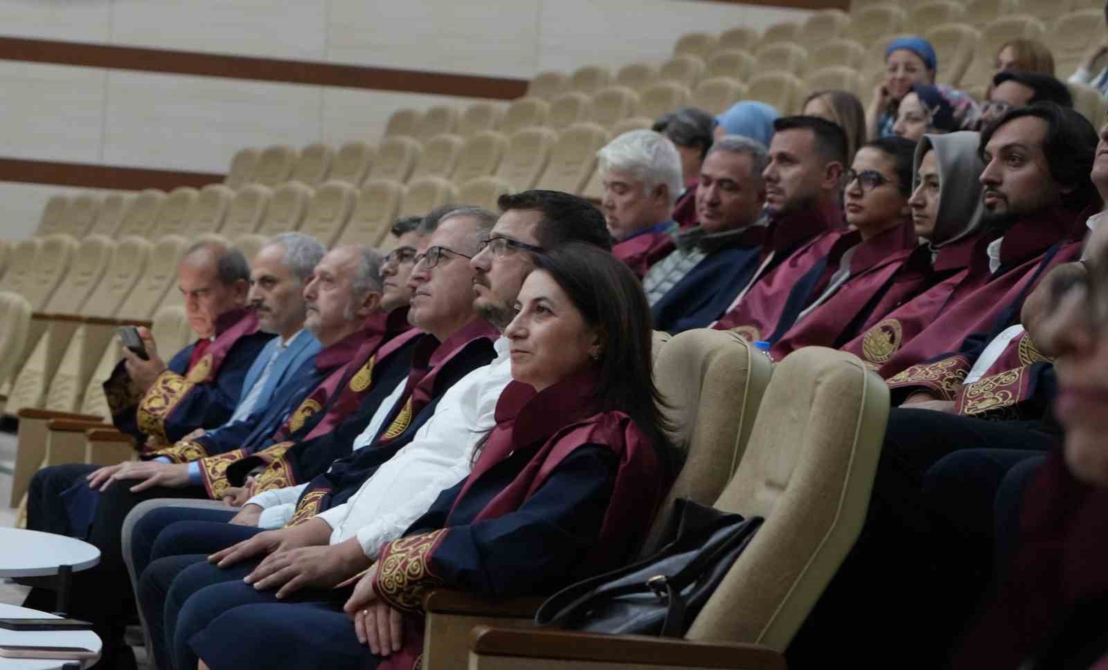 Erzurum Tıp Fak&uuml;ltesi kapılarını yeni &ouml;ğrencilerine a&ccedil;tı
