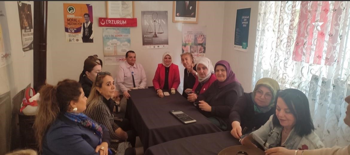 Vali &Ccedil;ift&ccedil;i&rsquo;nin eşinden T&uuml;rk Anneler Derneğine ziyaret
