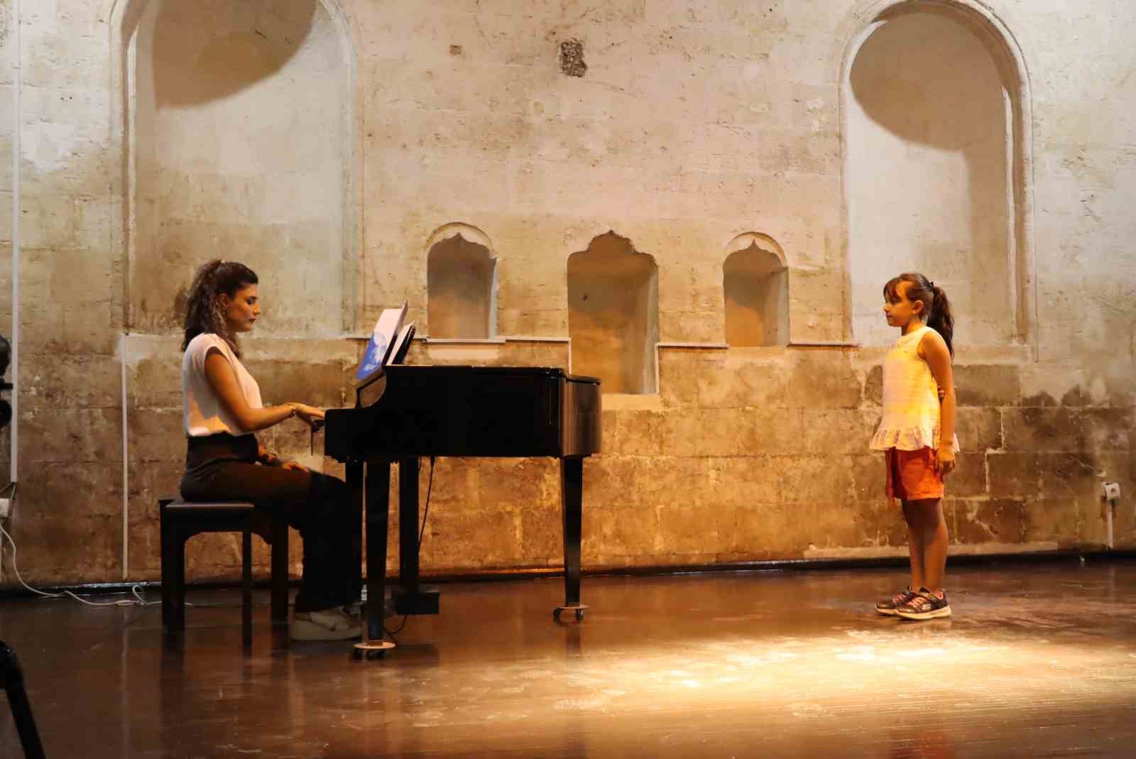 Büyükşehir Belediyesi geleceğin sanatçılarını seçti