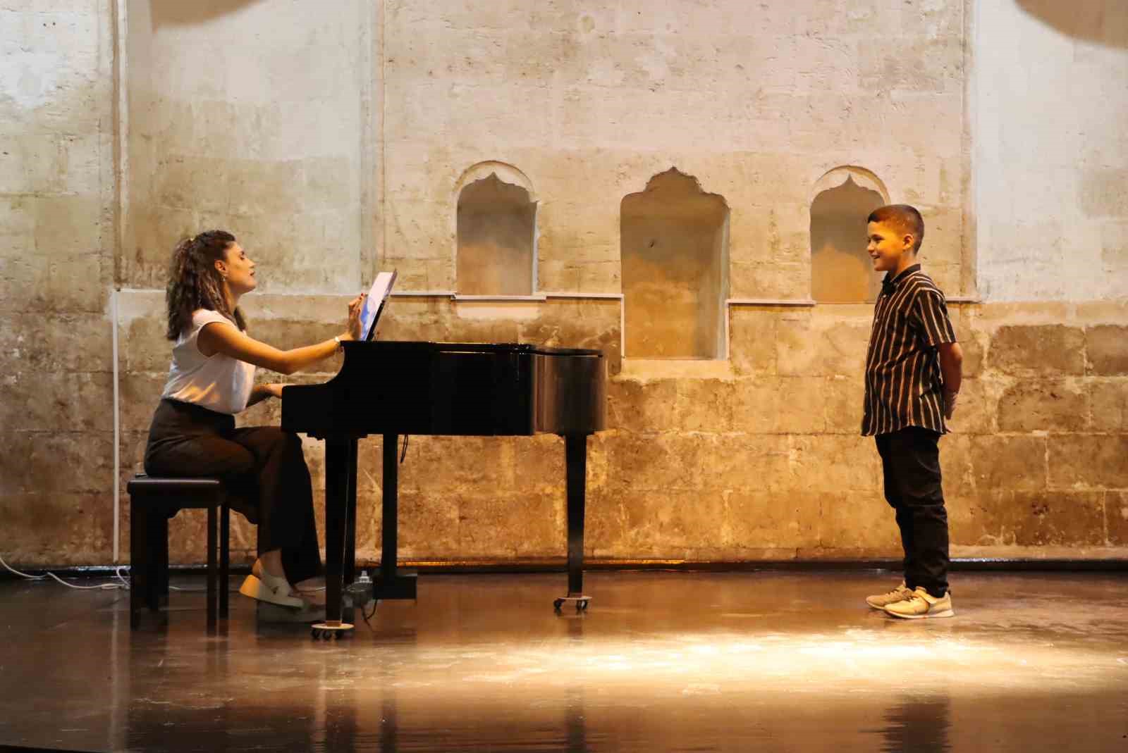 B&uuml;y&uuml;kşehir Belediyesi geleceğin sanat&ccedil;ılarını se&ccedil;ti
