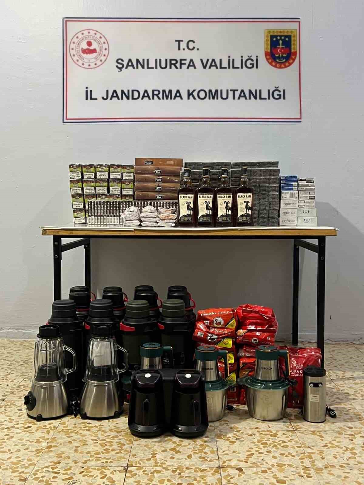 Viranşehir’de kaçak tütün ve alkol operasyonu