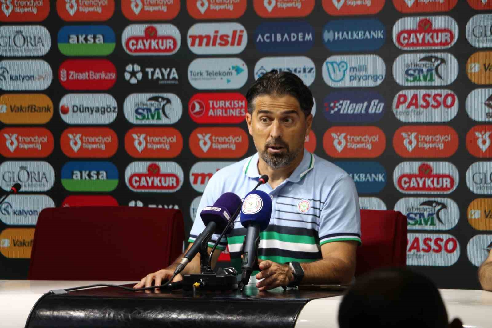 İlhan Palut: "Maç tipik bir beraberlik maçıydı"