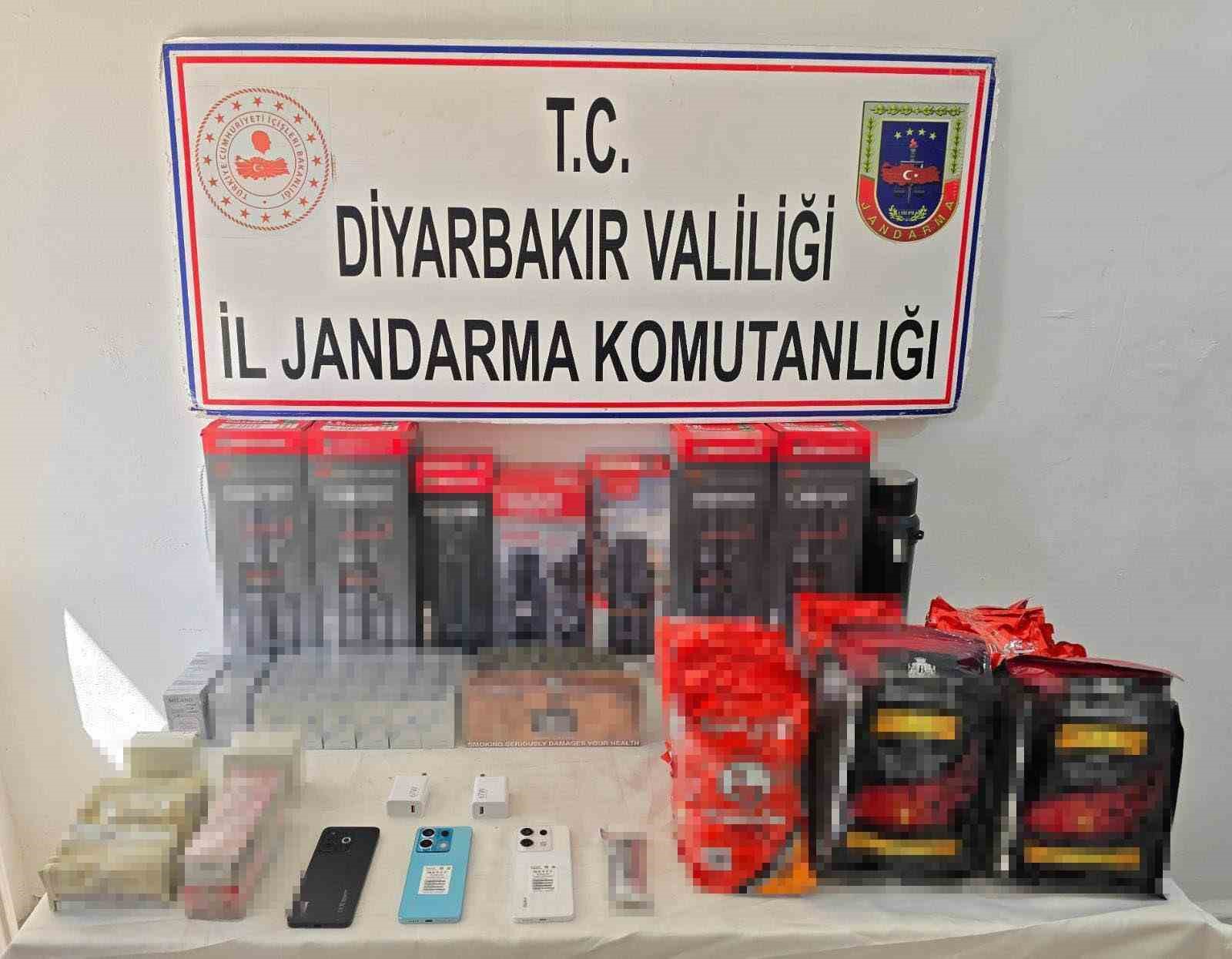 Diyarbakır’da kaçakçılık operasyonları: 65 şüpheli hakkında işlem yapıldı
