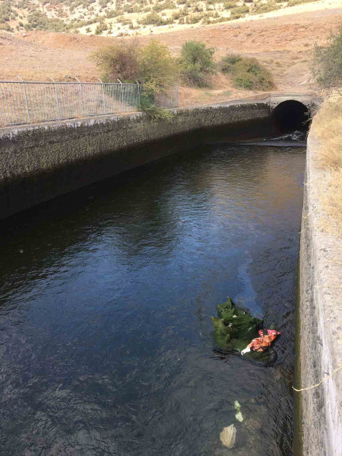 Osmaniye&rsquo;de 4 g&uuml;n &ouml;nce kaybolan yaşlı adamın motosikleti sulama kanalında bulundu
