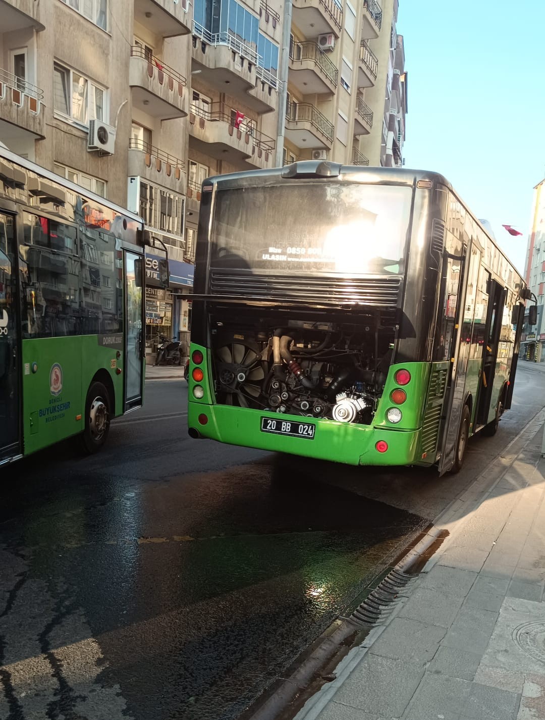 Denizli’de halk otobüsleri yolda kalmaya devam ediyor
