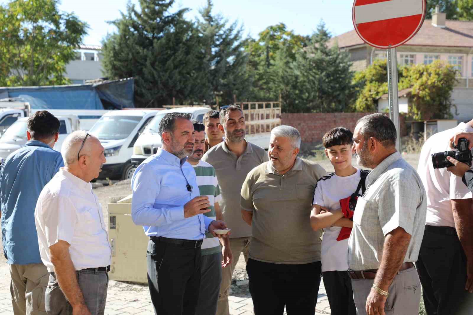 Başkan Şerifoğulları, "Şehrimizin her köşesine hizmet etmeye devam edeceğiz"