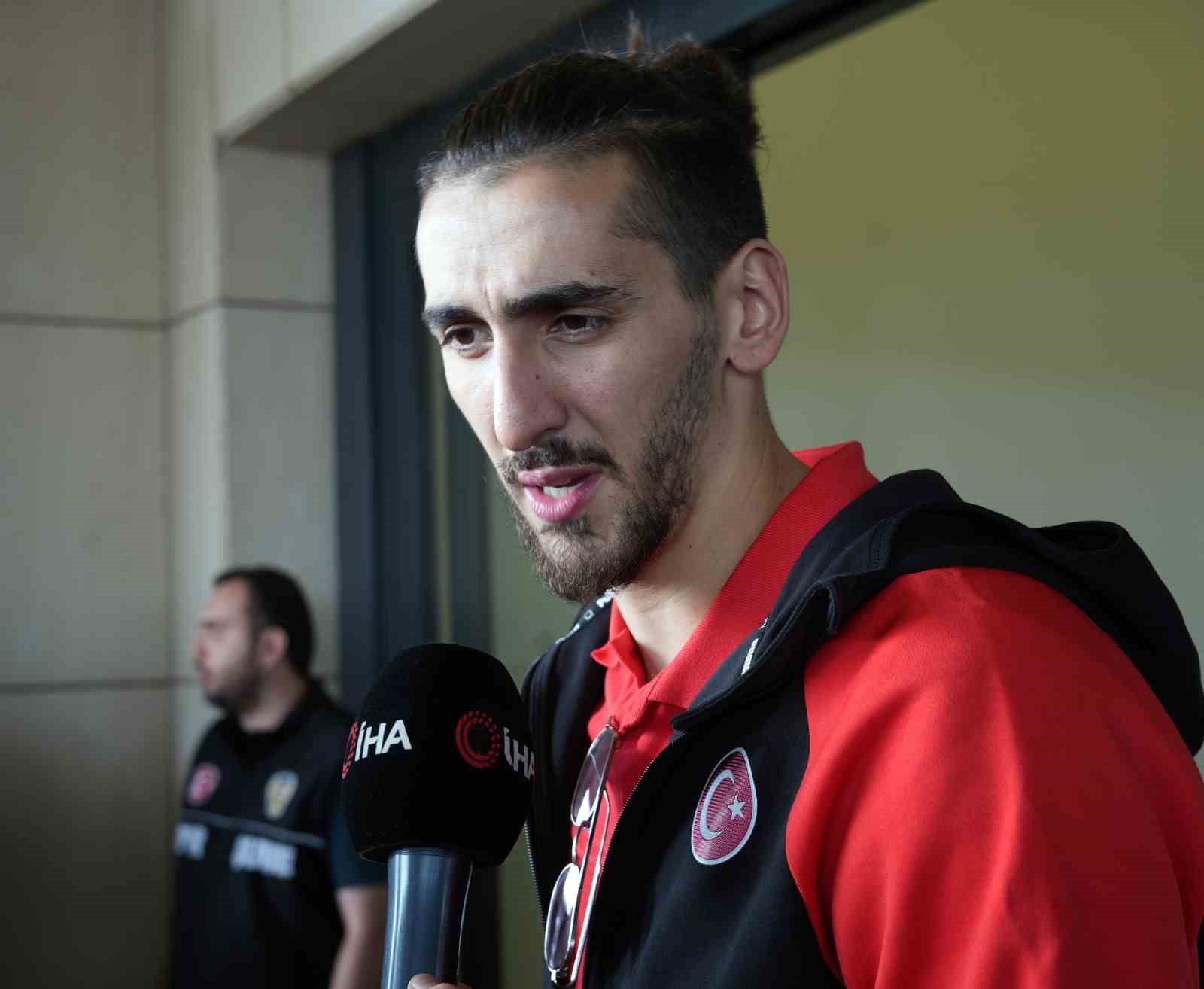 Kenan Sipahi, Avrupa ikinciliğinden gurur duyuyor
