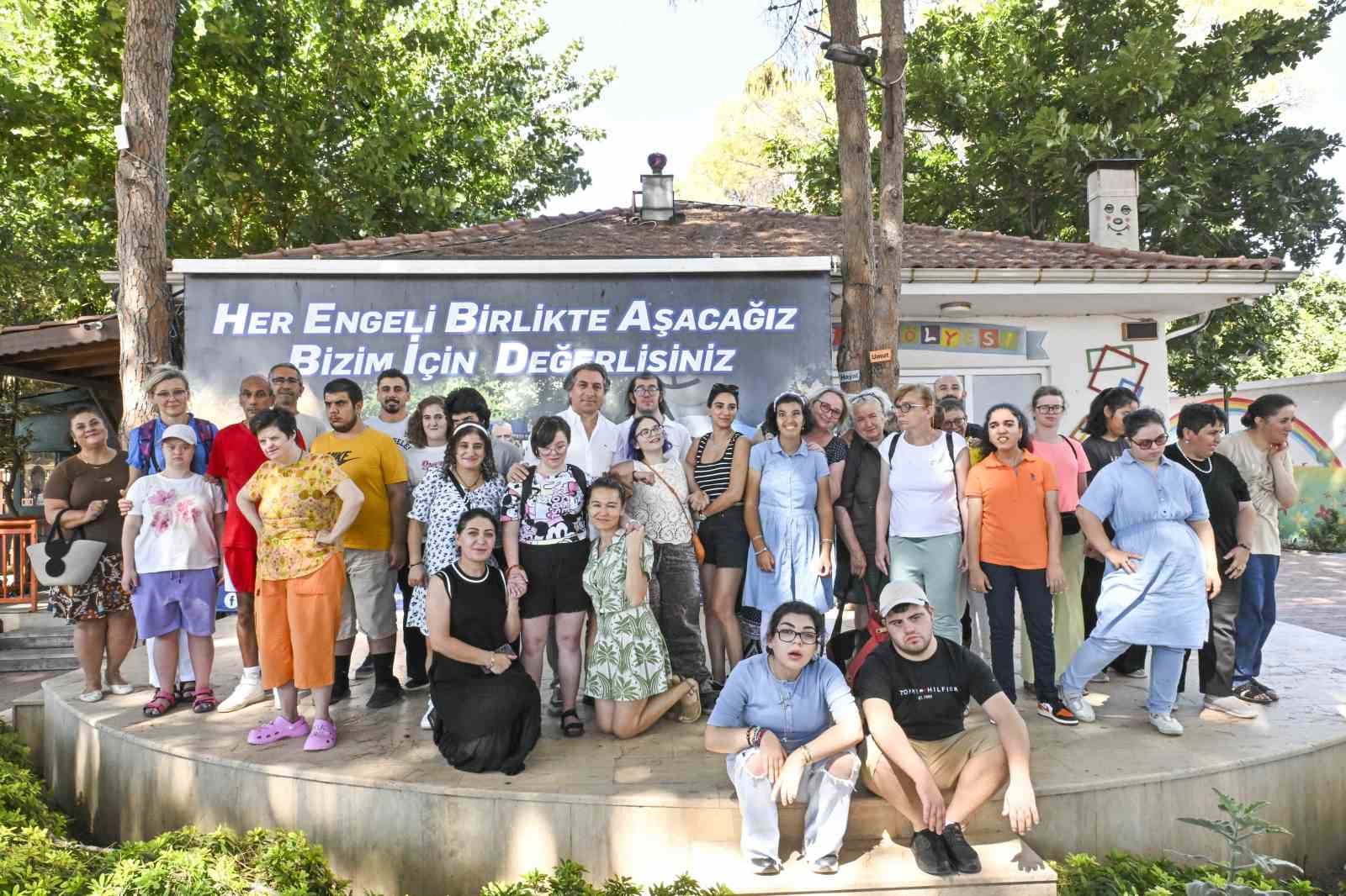 Muratpaşa’da engelleri aşan buluşma