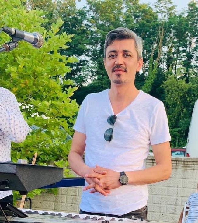 Eşini öldüren müzisyenin davasında adli tıp raporu beklenecek

