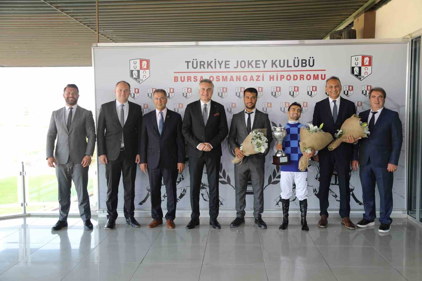 Bursa’da Büyükşehir Başkanlık koşusu