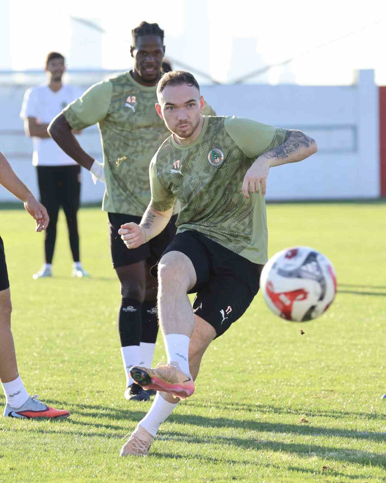 Alanyaspor, Fenerbahçe maçı hazırlıklarını tamamladı
